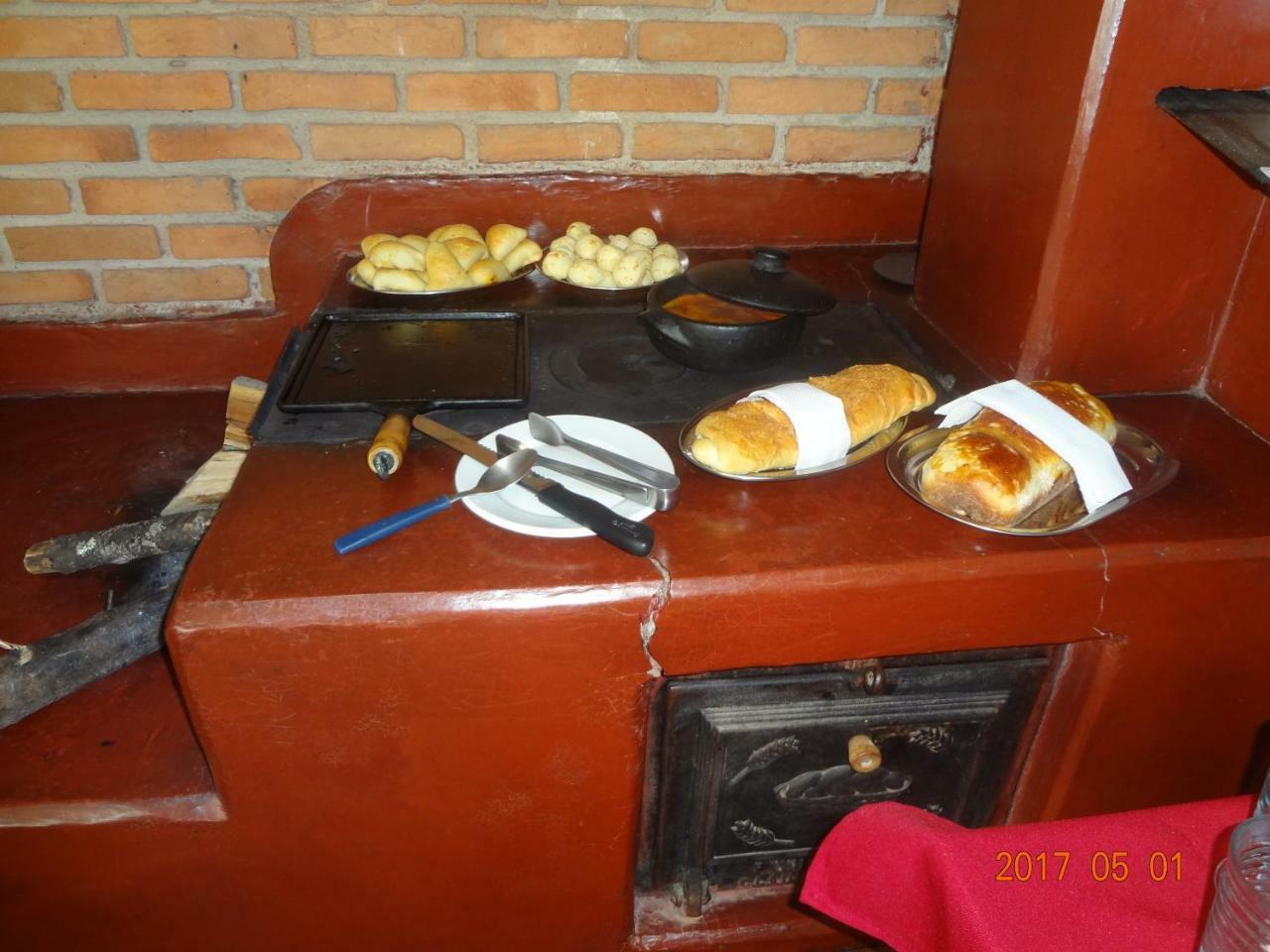 Pousada Recanto Da Vitoria Goncalves Exterior photo
